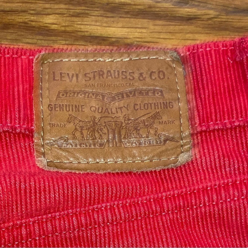 𝅺levi Strauss size 24 vintage y2k red Valentine’s Day corduroy miniskirt - Picture 15 of 15